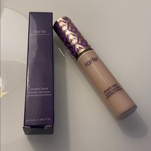 BNWT TARTE shape tape  💜